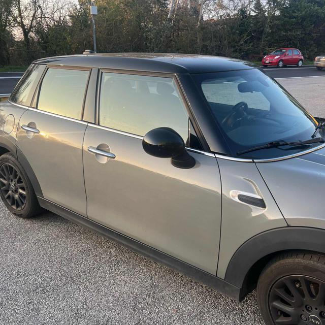 MINI Cooper D 1.5 Cooper D Business 5 porte