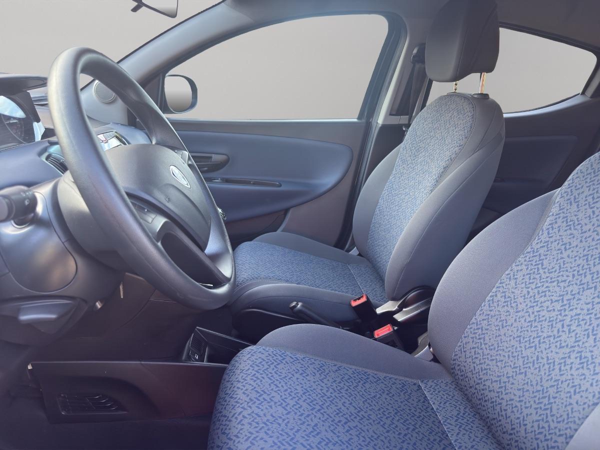 LANCIA - Ypsilon 1.0 firefly hybrid Gold s&s 70cv 5p.ti