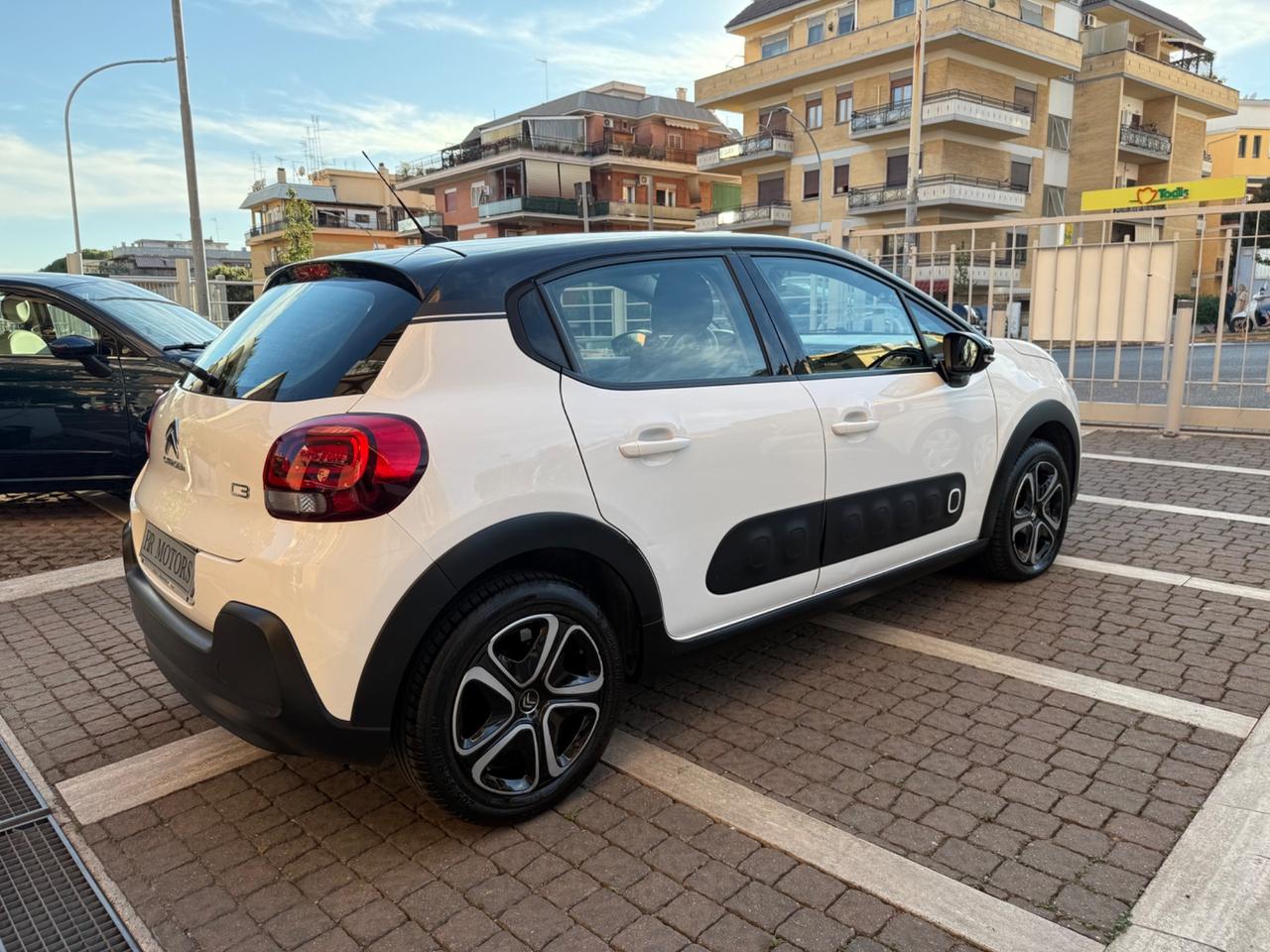 Citroen C3 1.2 PureTech Shine - OTTIME CONDIZIONI !!