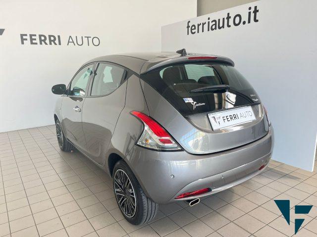 LANCIA Ypsilon 1.0 FireFly 5 porte S&S Hybrid Ecochic Gold