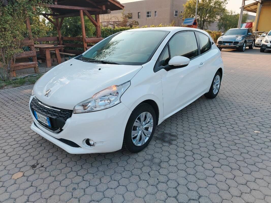 Peugeot 208 1.4 hdi 8v Active 5p