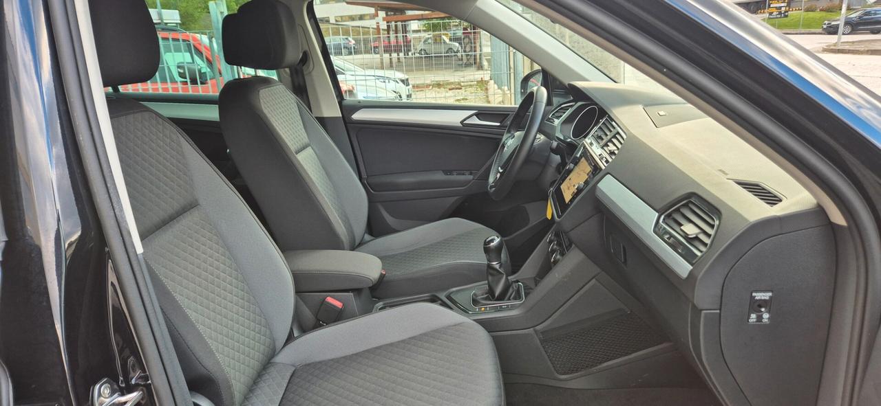 Volkswagen Tiguan 1.6 TDI SCR Business NAVI PLUS