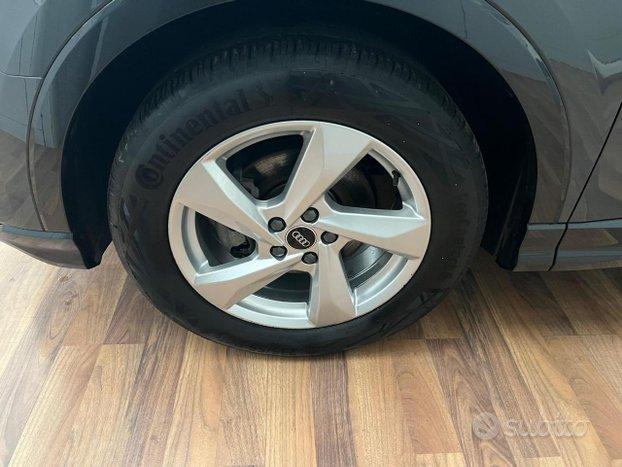 AUDI Q3 35 TDI quattro S tronic BS Adv-PELLE-CAM