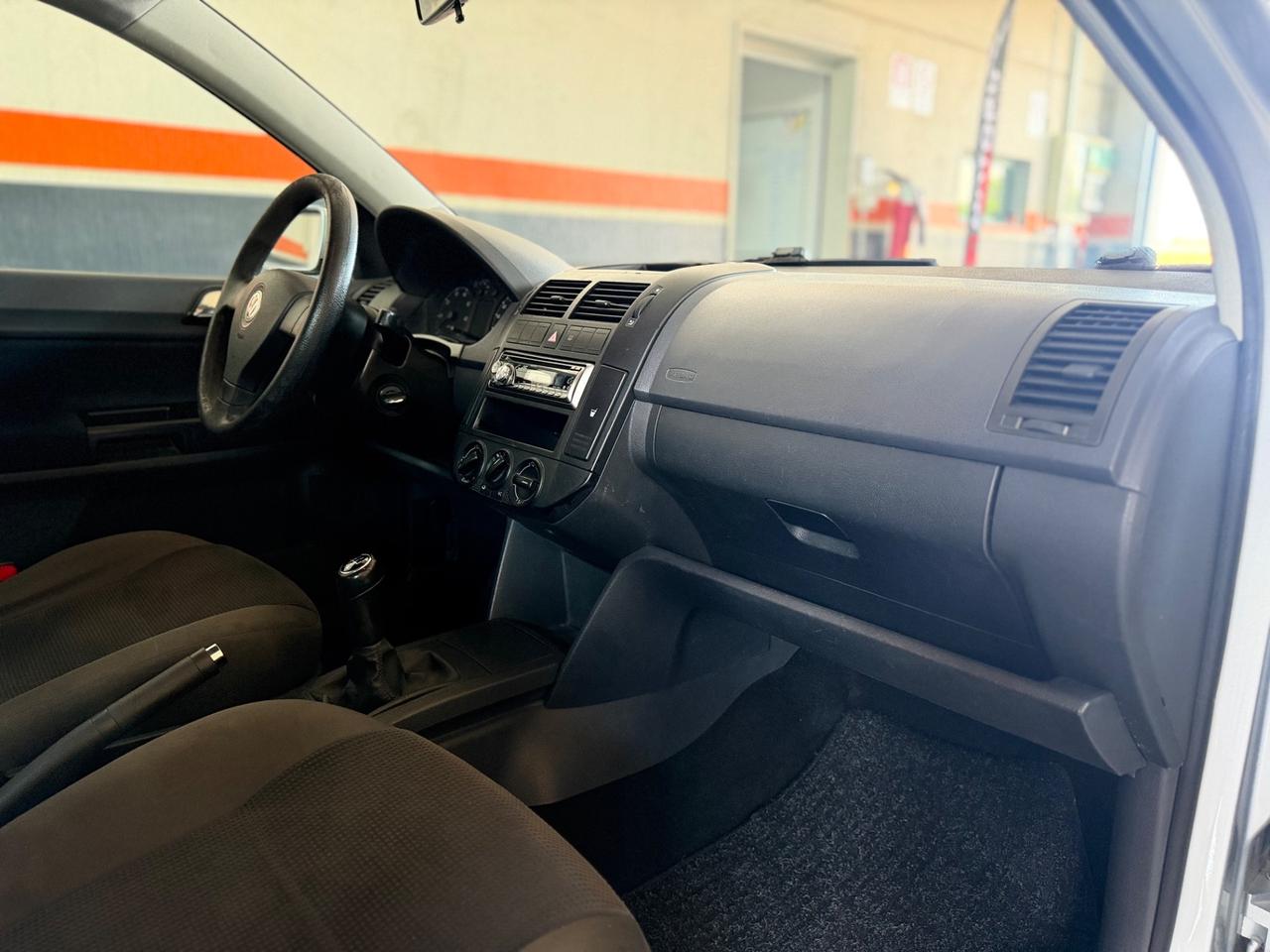 Volkswagen Polo 1.4/80CV 16V 5p. Comfortline NEOPATENTATI