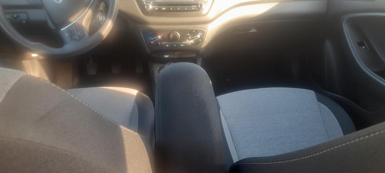 Hyundai i20 1.1 CRDi 12V 5 porte Comfort