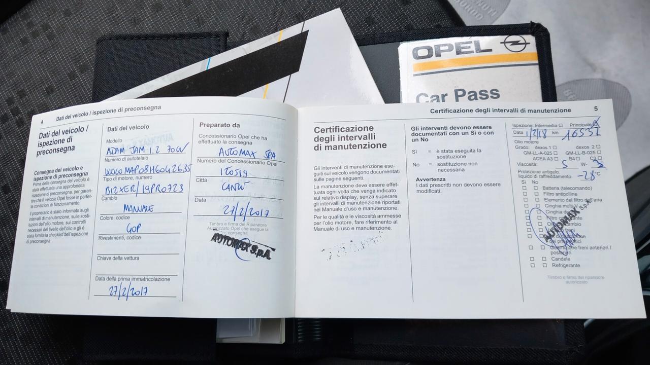 Opel Adam Rocks 1.2 70 CV Air