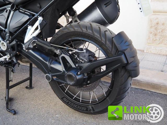 BMW R 1250 GS TRIPLE BLACK