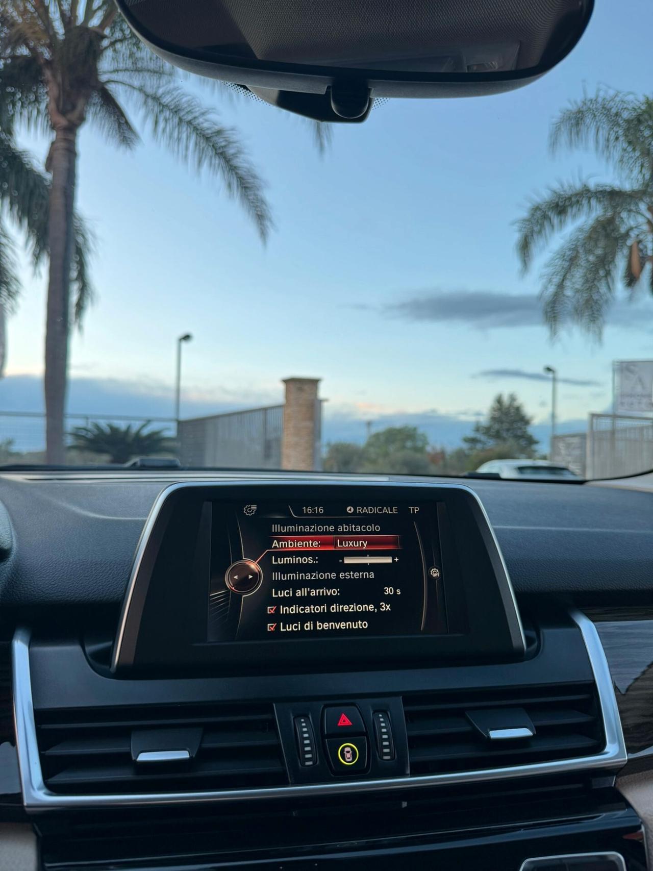 Bmw 216d Active Tourer Luxury Pelle/Led