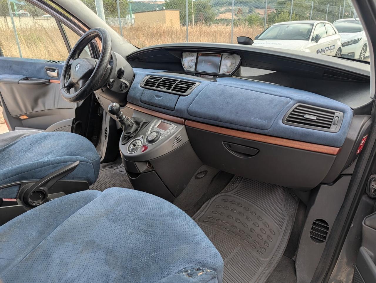 Lancia Phedra 2.0 MJT 136 CV Emblema