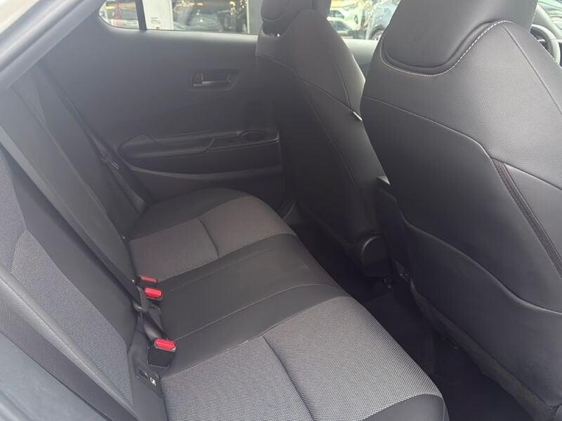 Toyota C-HR C-HR 1.8 Hybrid E-CVT Lounge