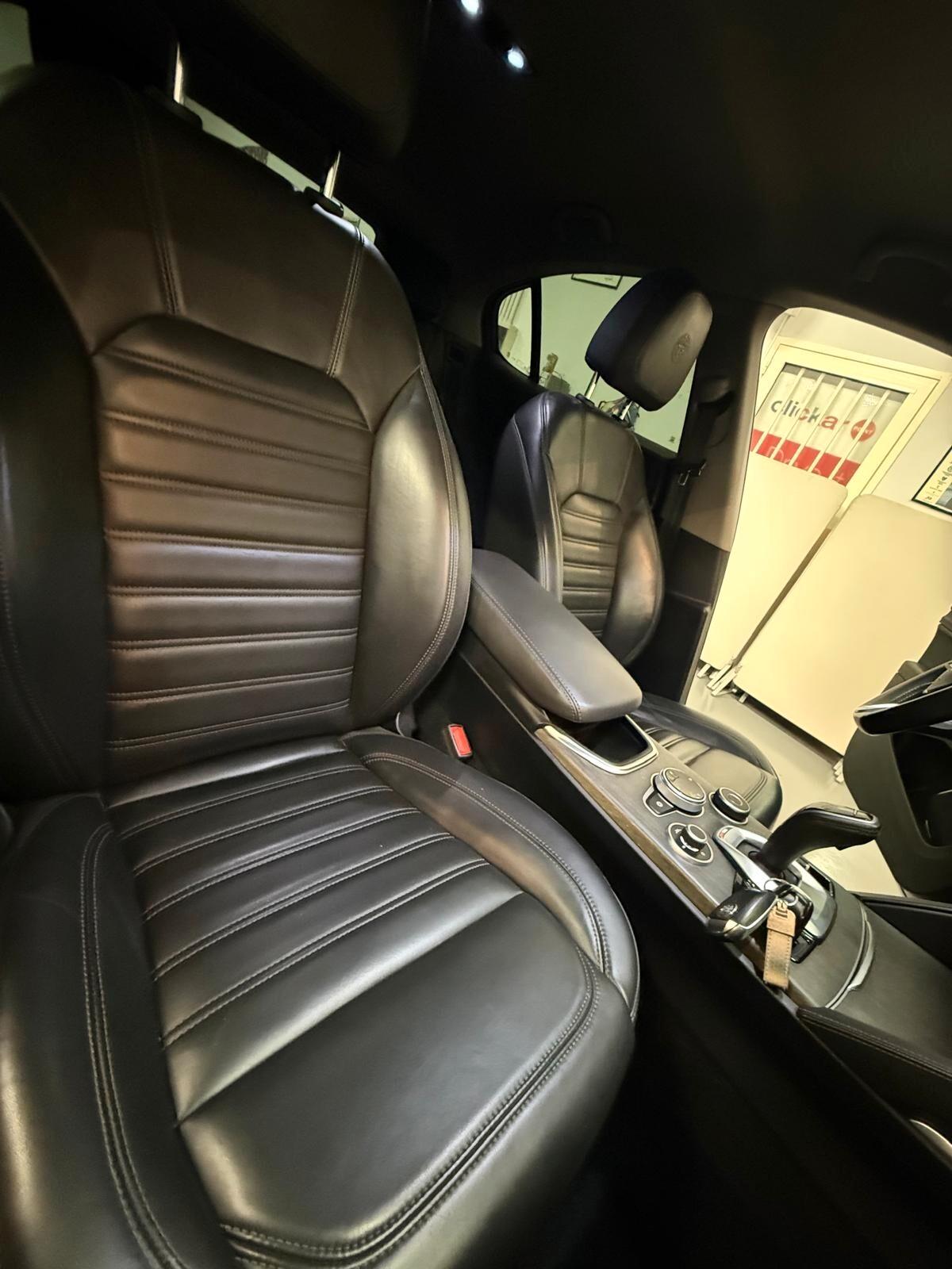 Alfa Romeo Stelvio 2.2 210 CV AT8 Q4 Ti