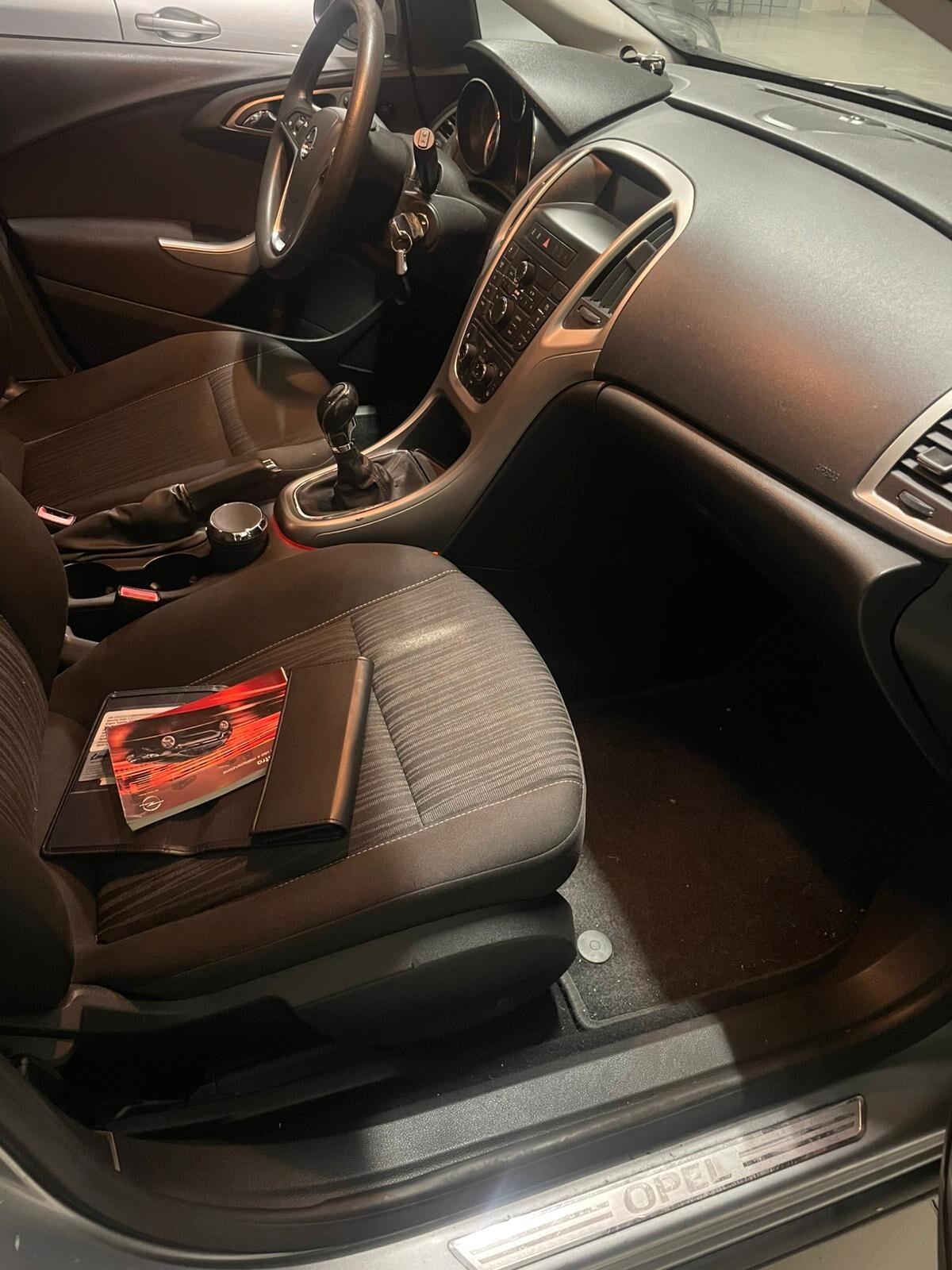 Opel Astra 1.7 CDTI 110CV 5 porte Cosmo