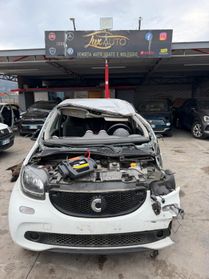 Smart ForFour 1,0 sinistrato - 2017