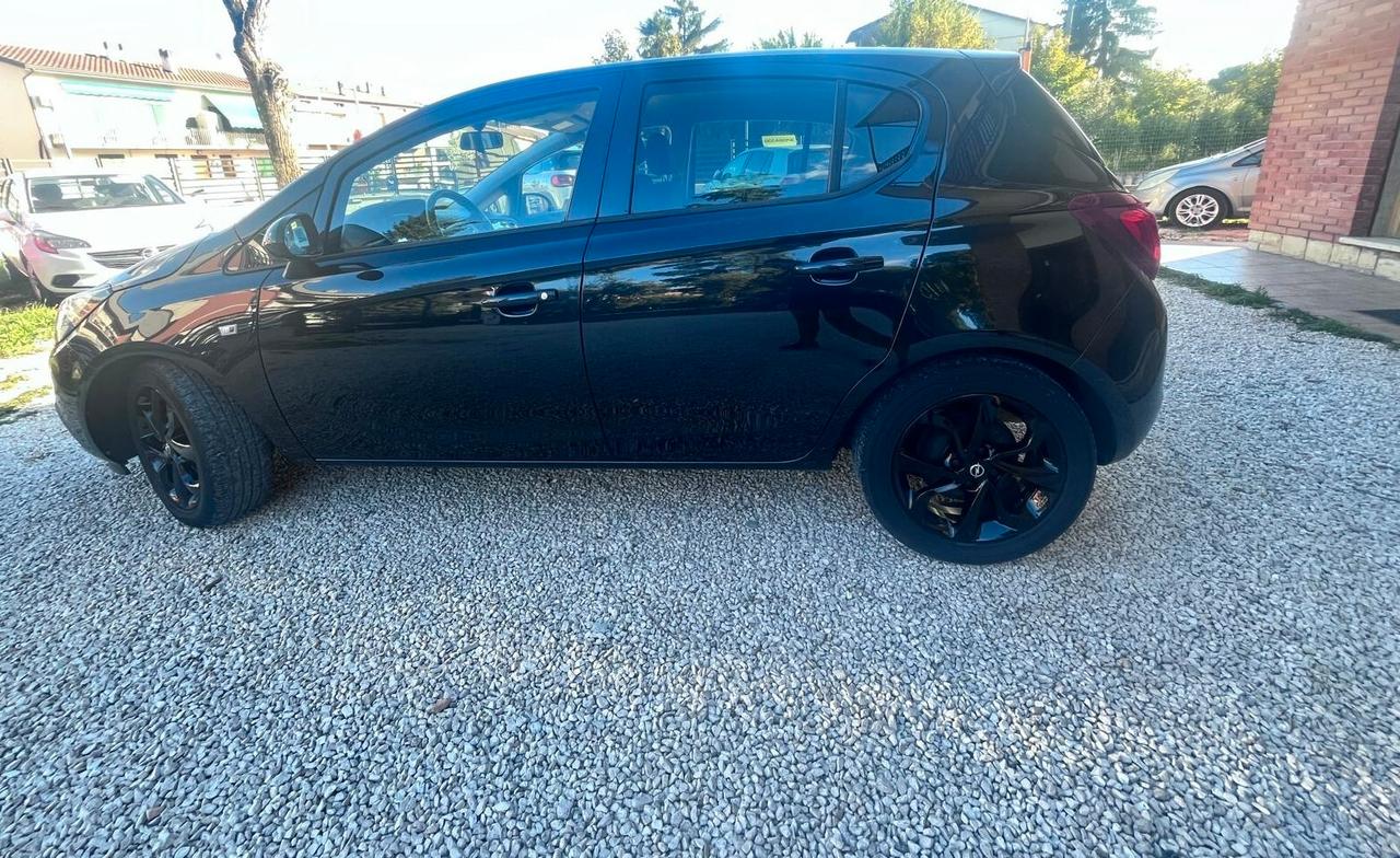 Opel Corsa 1.2 5 porte b-Color
