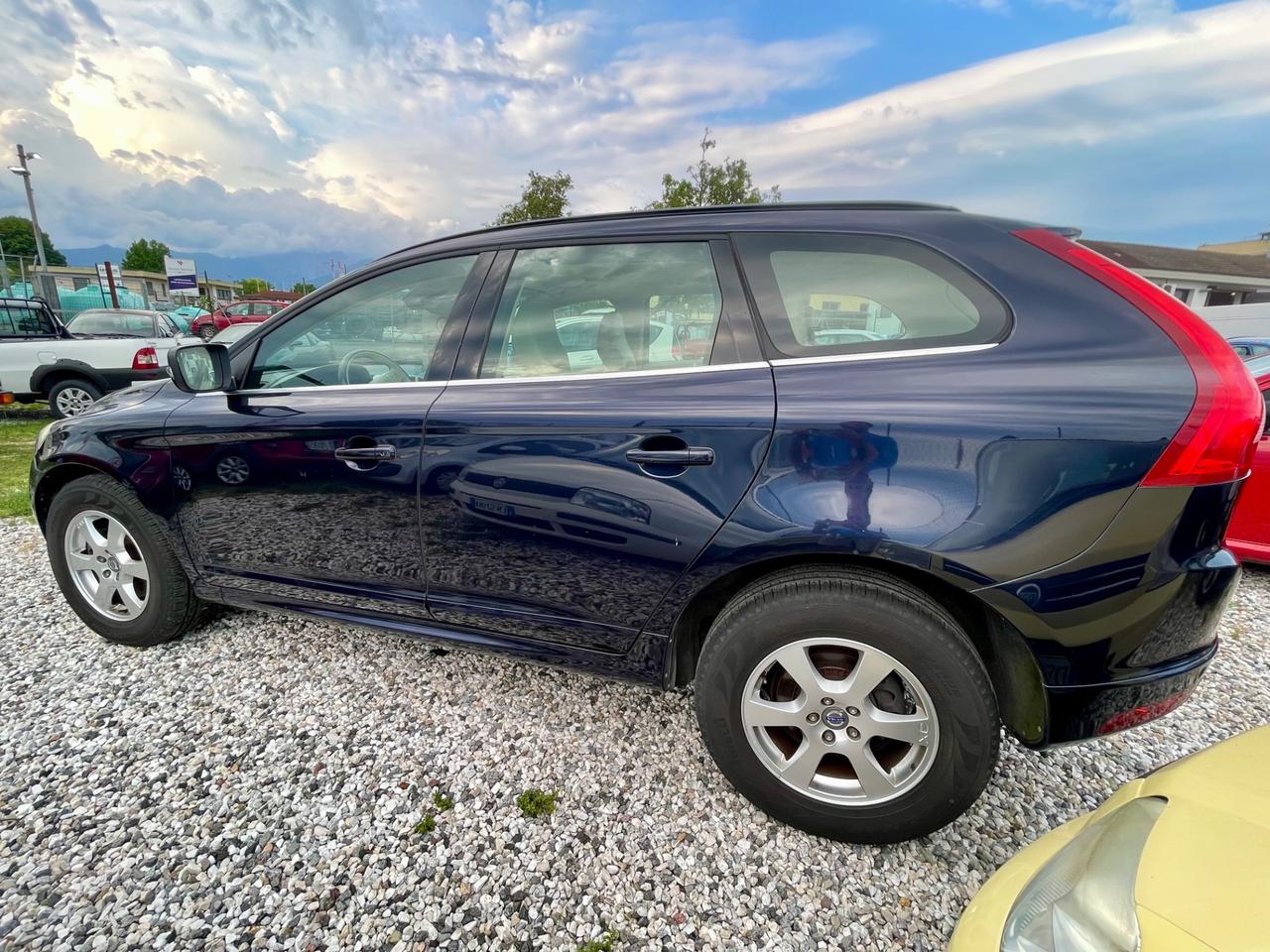 Volvo XC 60 XC60 D4 AWD Geartronic Summum