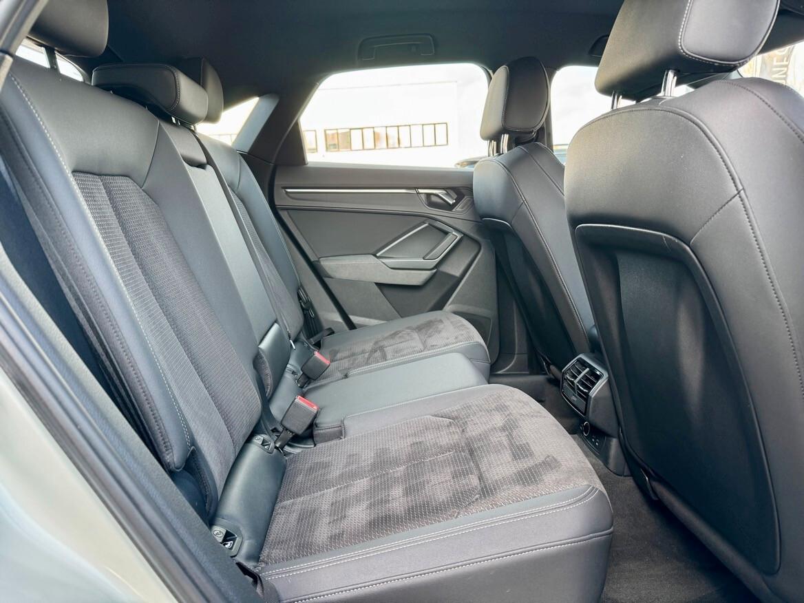 Audi Q3 SPB 35 TDI quattro S line edition