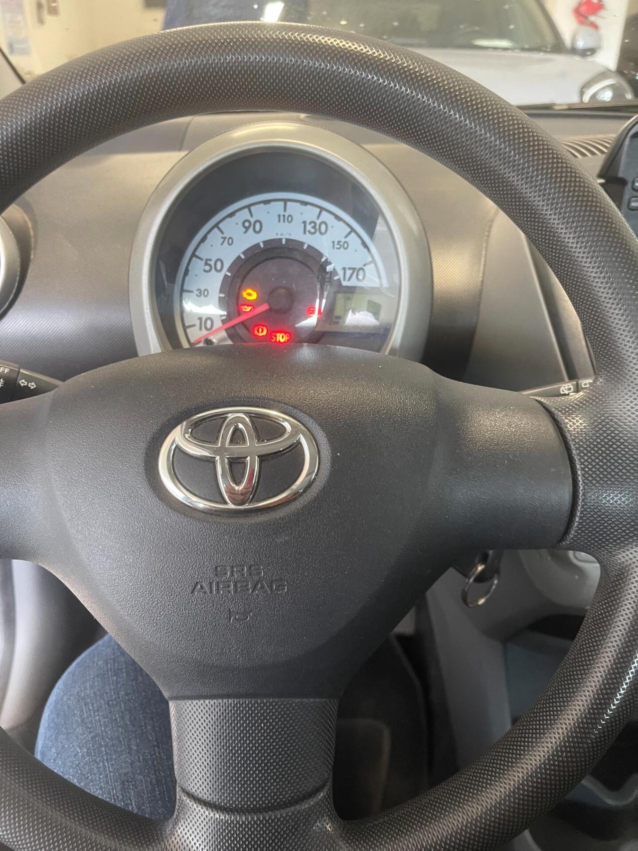 Toyota Aygo 1.0 12V VVT-i 5 porte Lounge Connect
