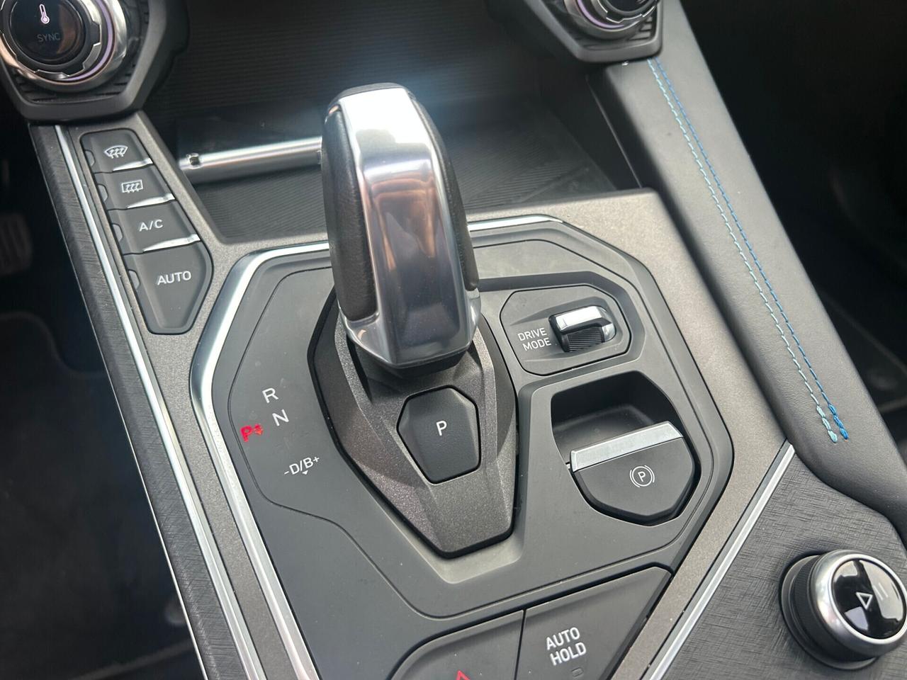 Lynk&co 01 PHEV