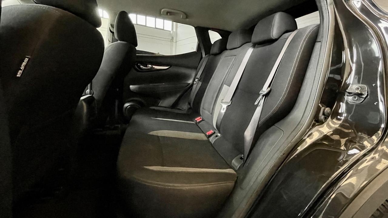NISSAN QASHQAI 1.5 TEKNA 116CV - PACCHETTO LUCI, CAR PLAY, NEOPATENTATI