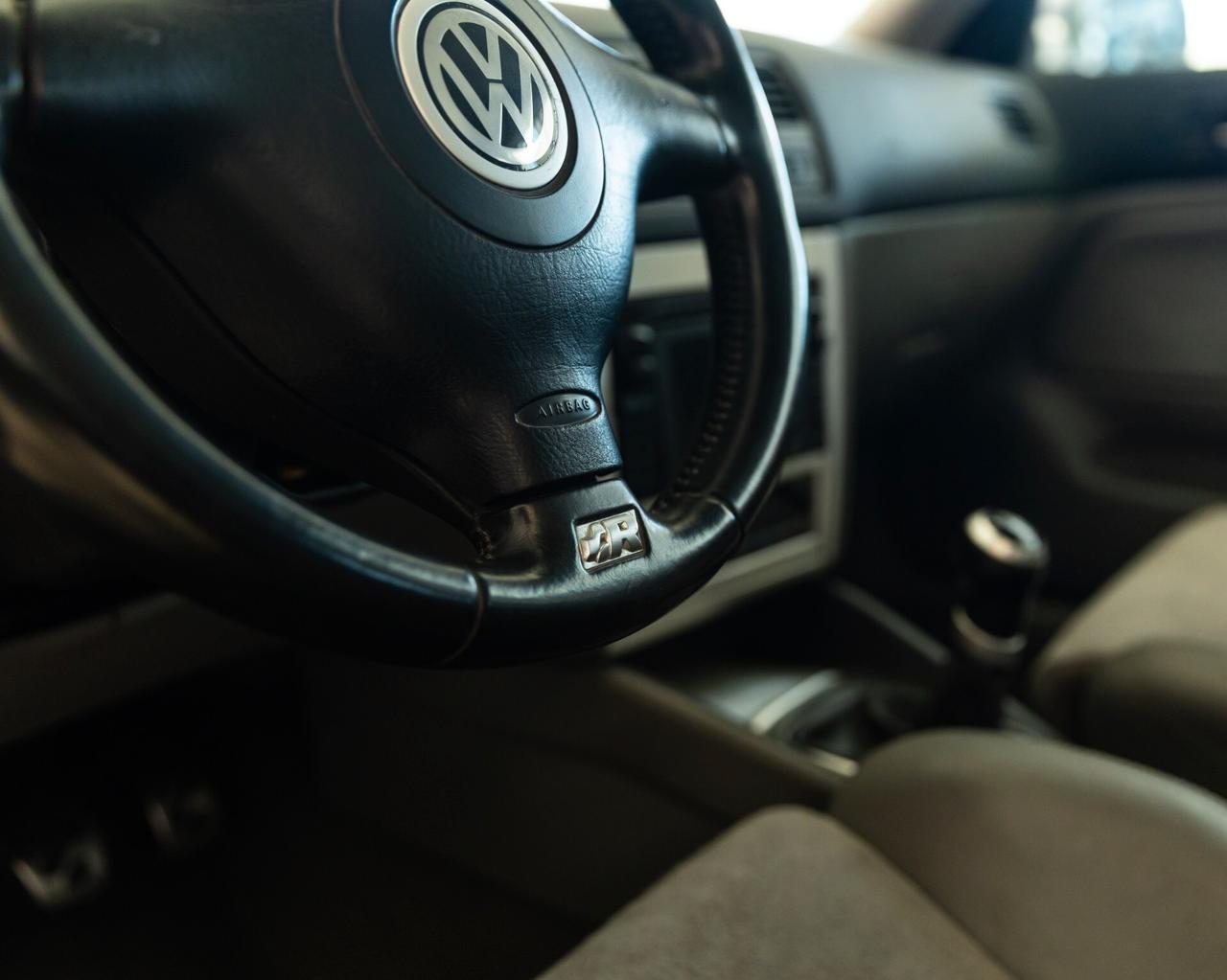 Volkswagen Golf 4 R32