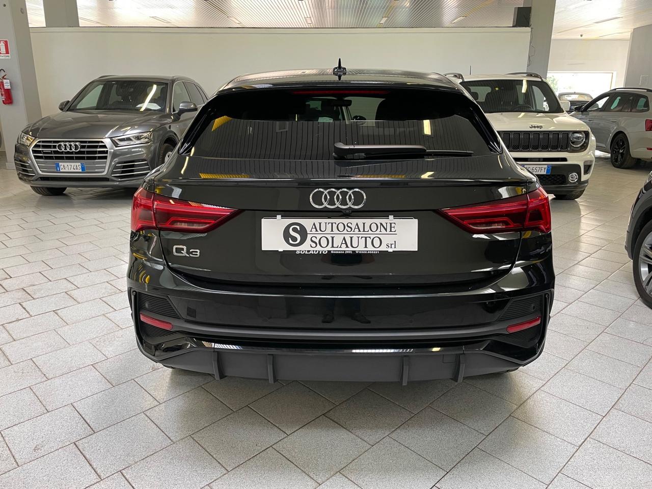 Audi Q3 SPB Sportback 45 TFSI e S tronic S line Total Black