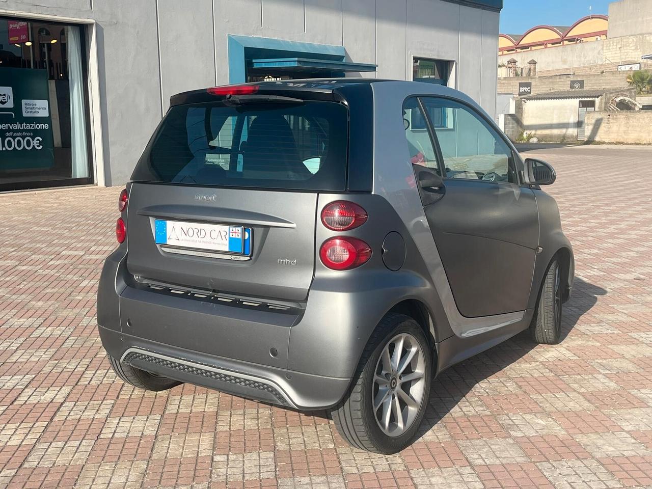 Smart ForTwo 1000 52 kW MHD coupé passion