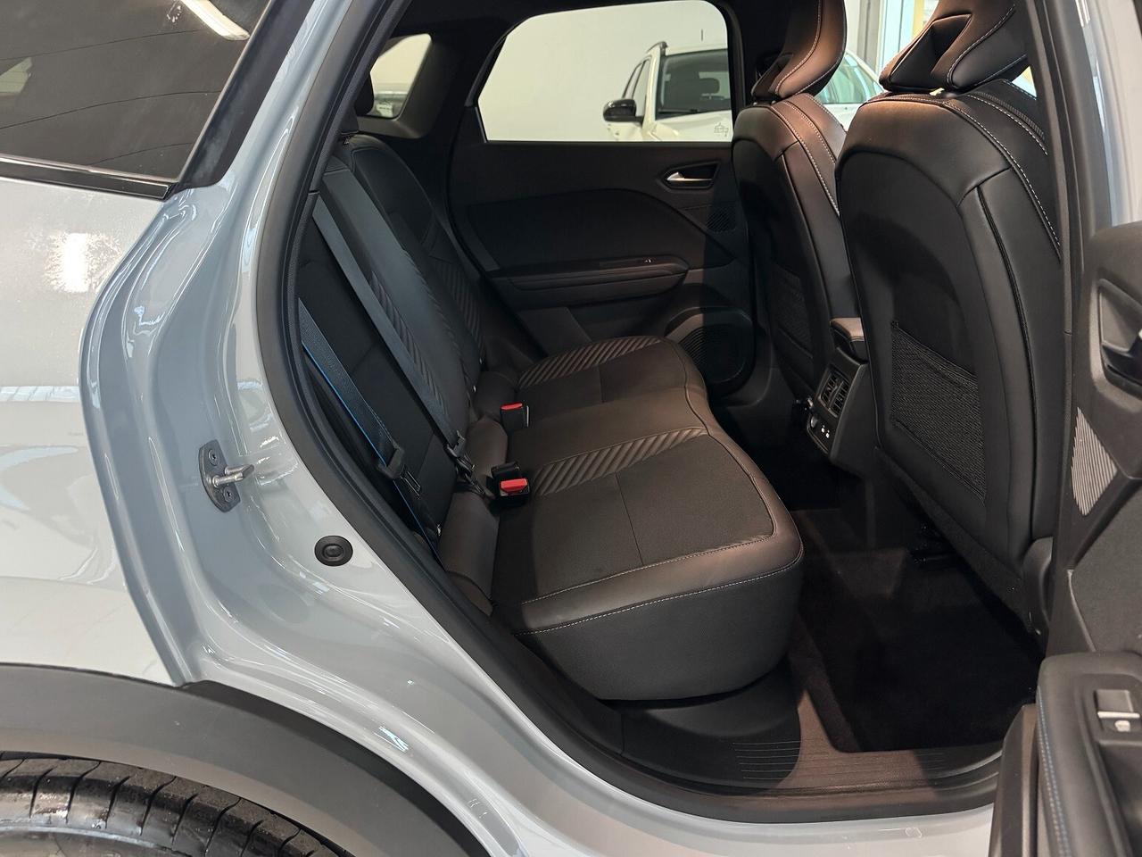 Symbioz Full Hybrid 145CV Esprit Alpine STRAFUL OPTIONAL