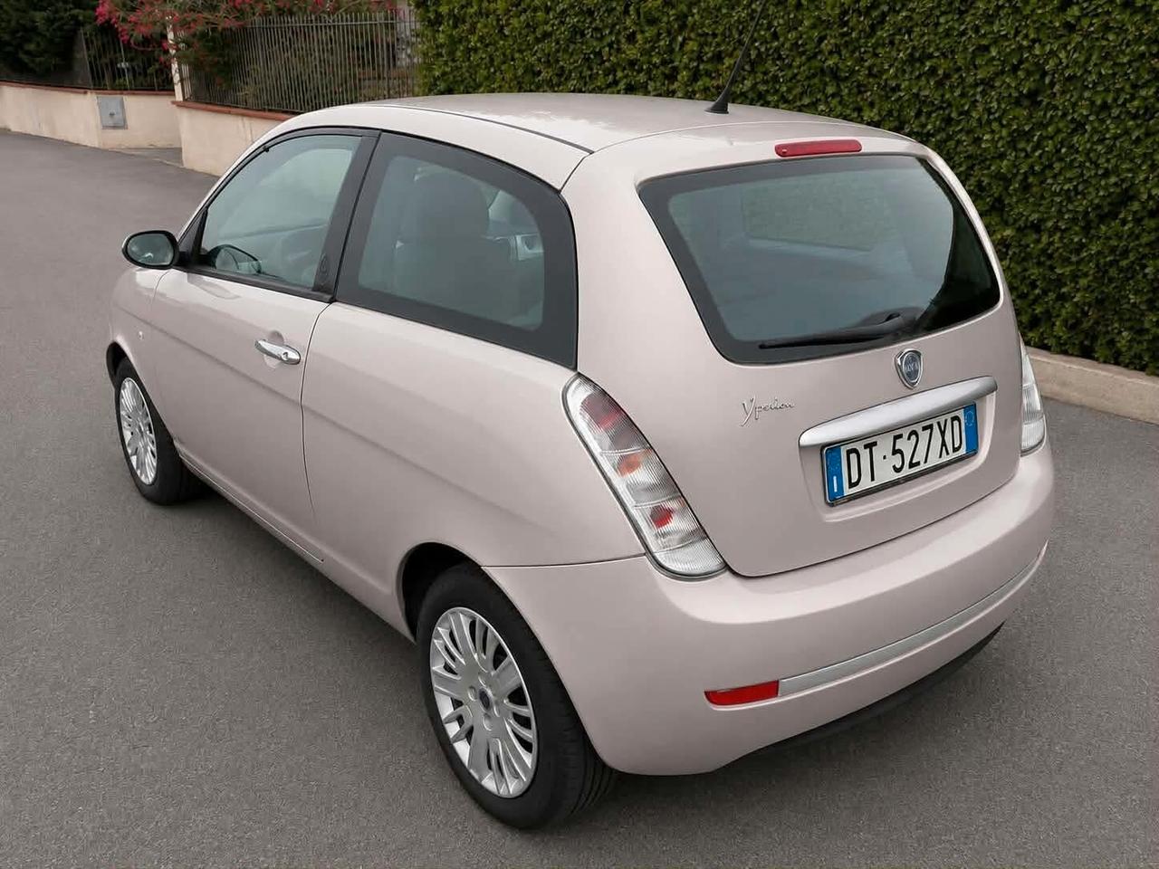 Lancia Ypsilon 1.2 Benzina 60CV – PARI AL NUOVO