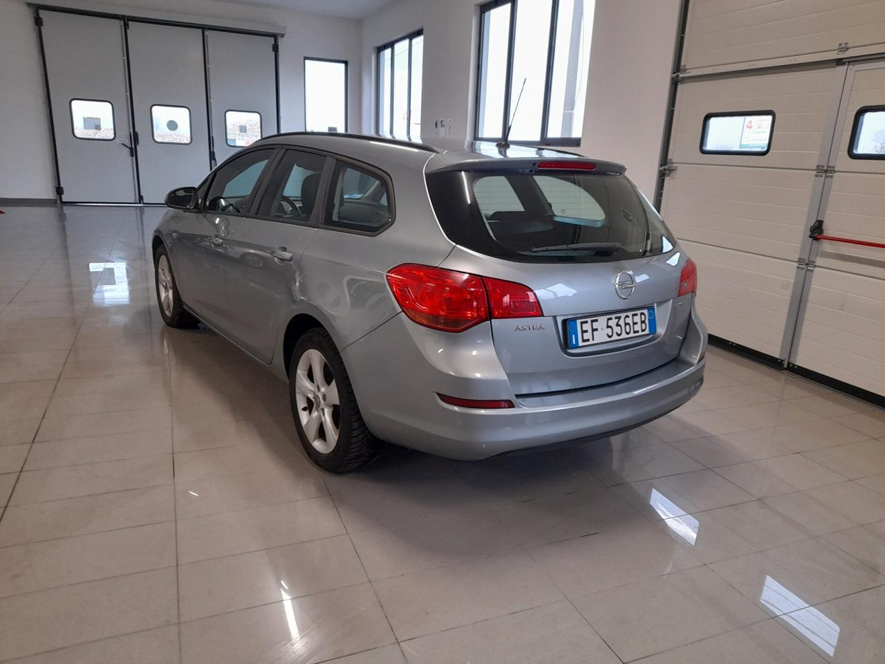 Opel Astra 1.7 CDTI 110CV Station Wagon Cosmo