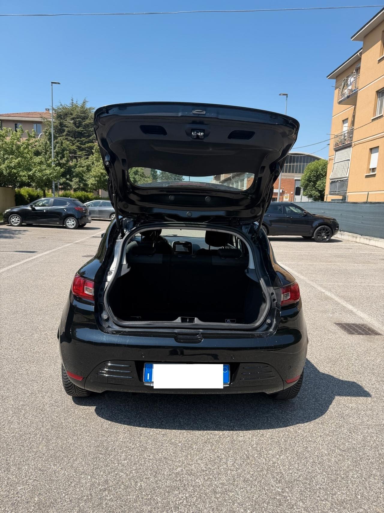 Renault Clio 1.5 dci - NEOPATENTATI - 12 MESI DI GARANZIA -