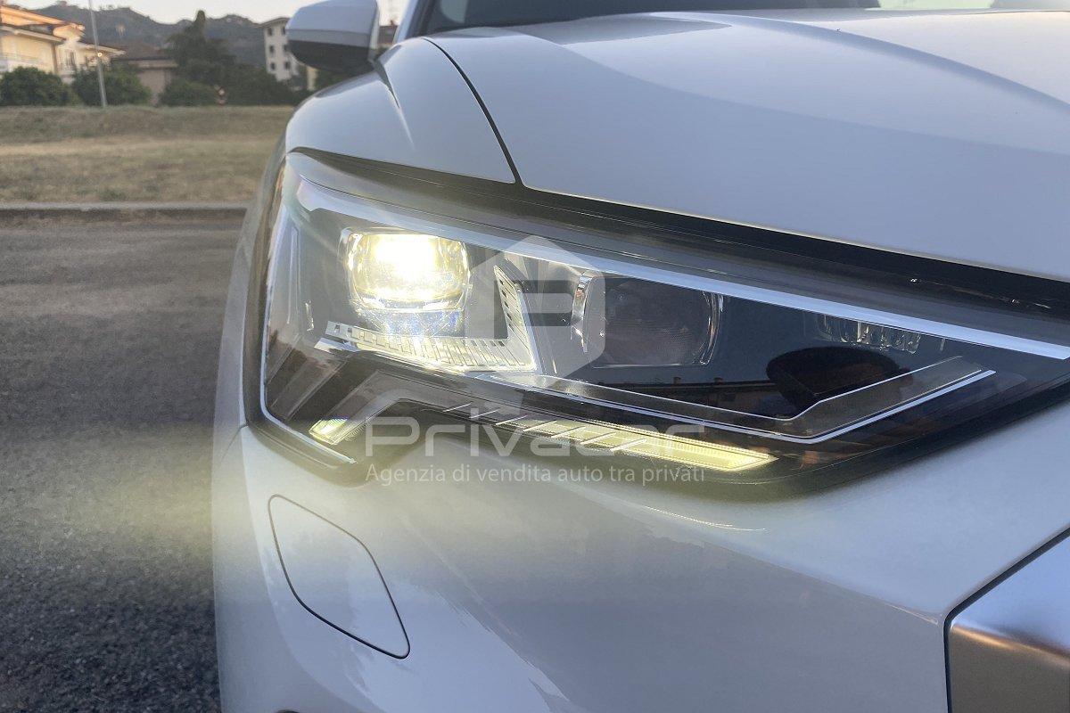 AUDI Q3 35 TDI quattro S tronic S line edition