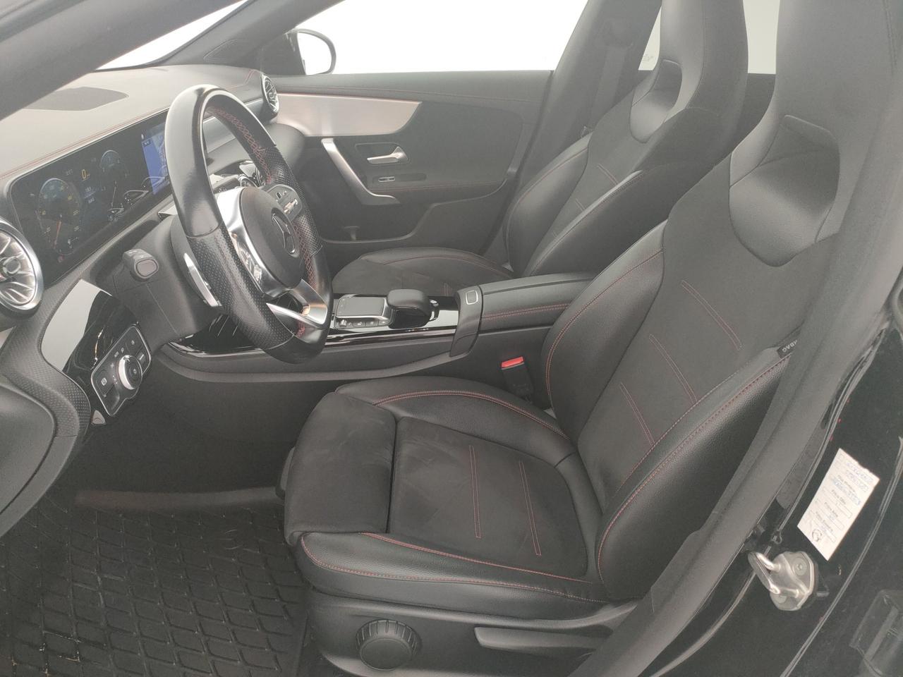 Mercedes-Benz CLA Coupe - C118 - CLA Coupe 200 d Premium auto