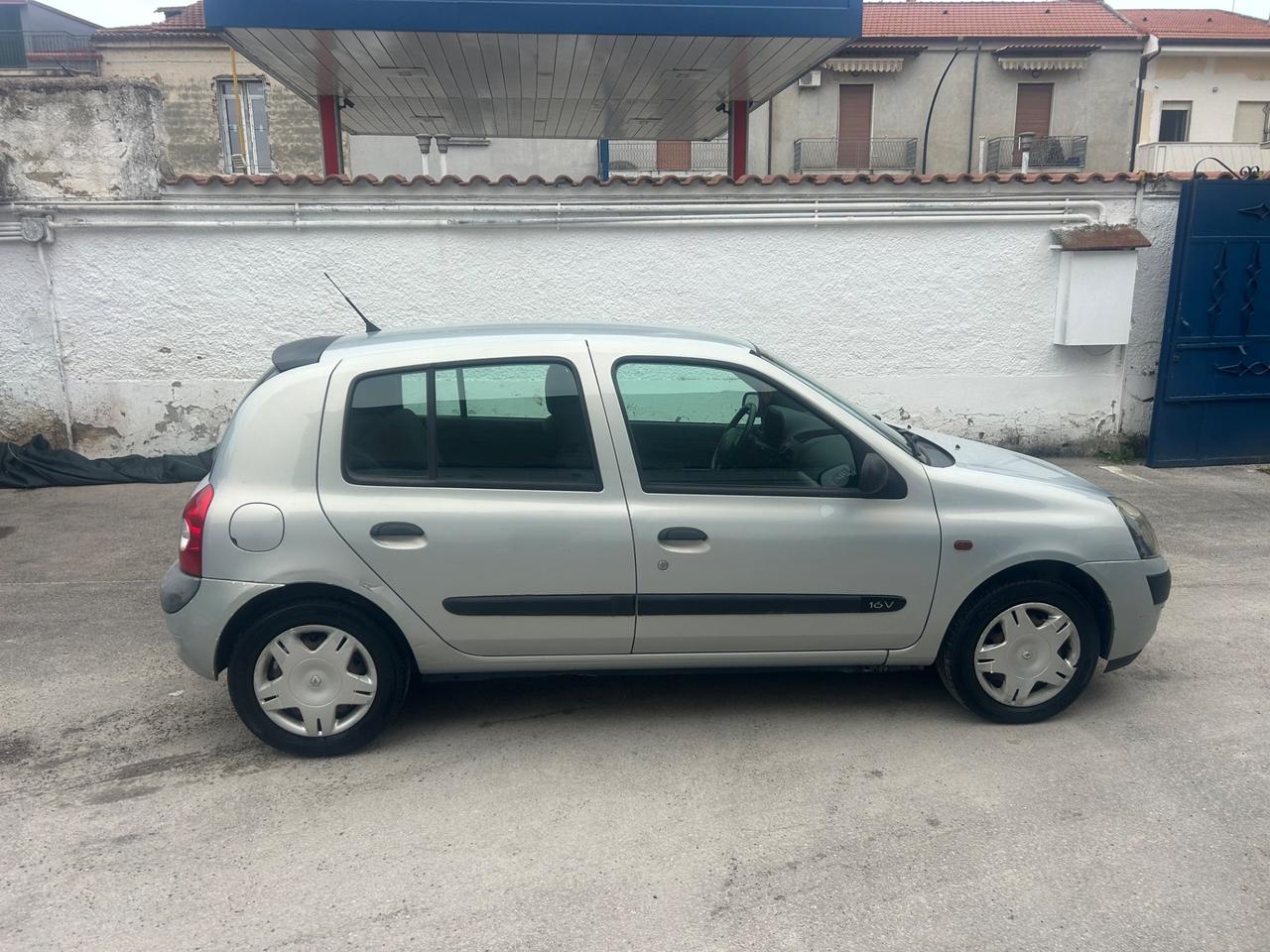 Renault Clio 1.2 16V cat 5 porte Privilège