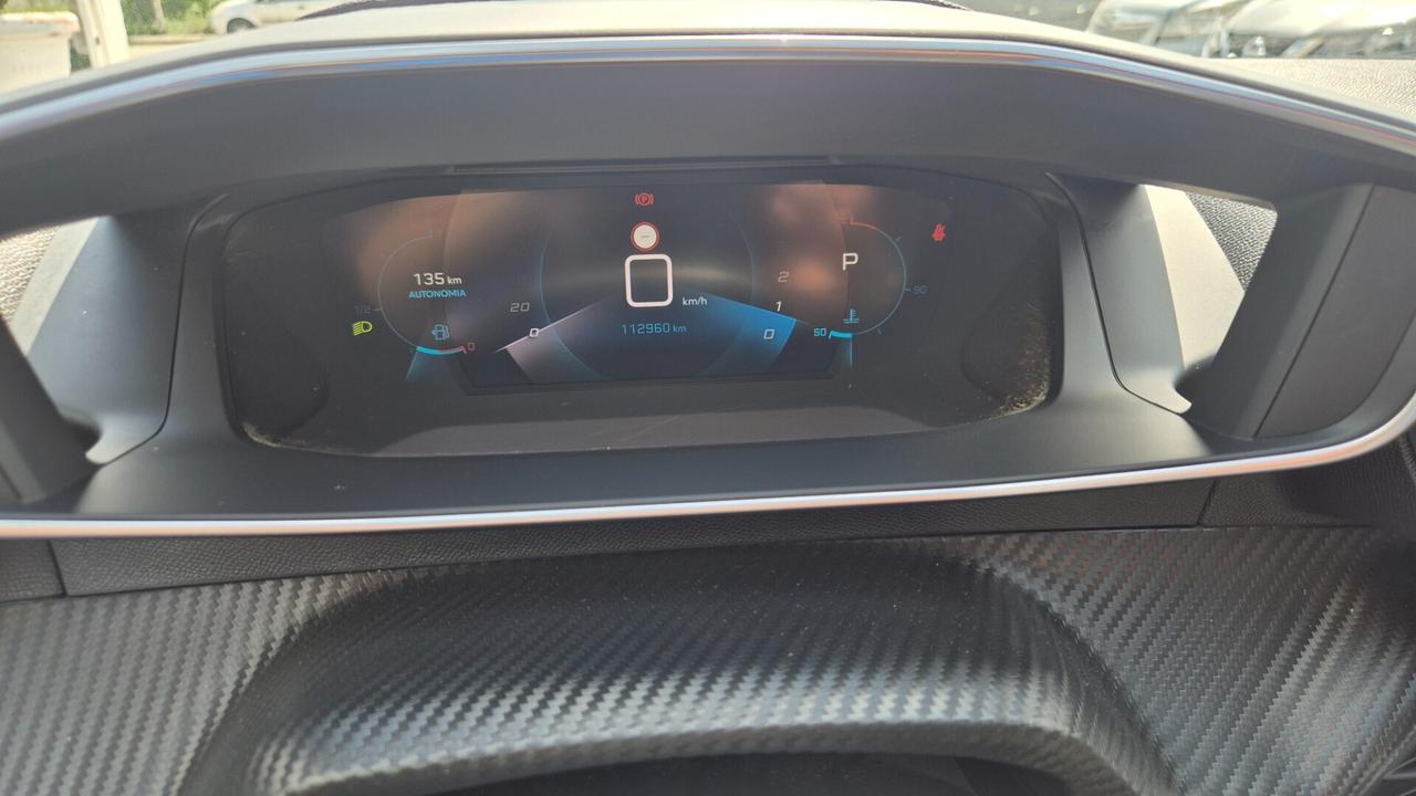 Peugeot 2008 BlueHDi 130 S&S EAT8 Allure Pack