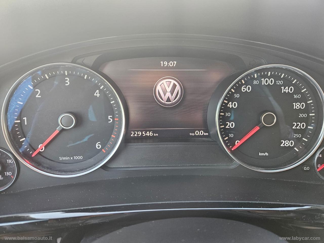 VOLKSWAGEN Touareg 3.0 TDI GANCIO DI TRAINO