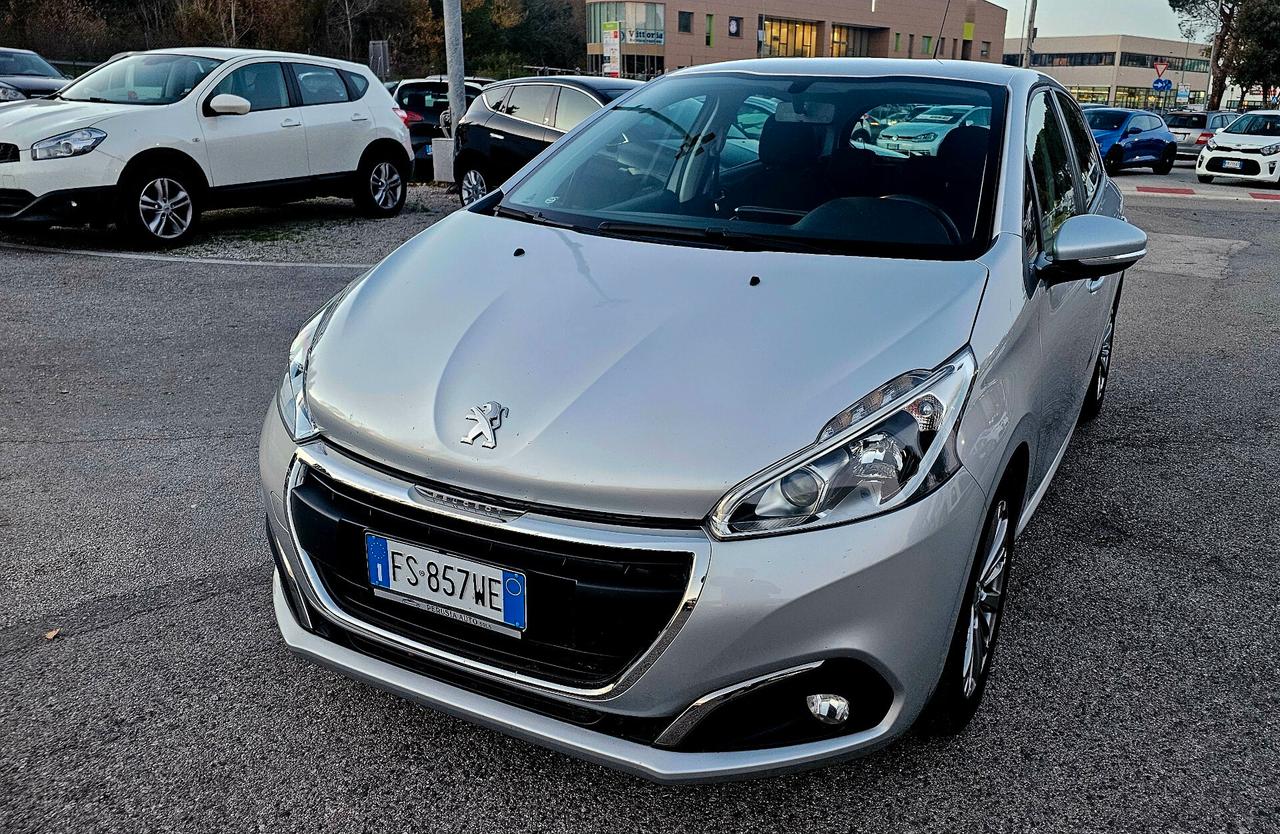 Peugeot 208 IBlueHDi 75 5 porte Allure