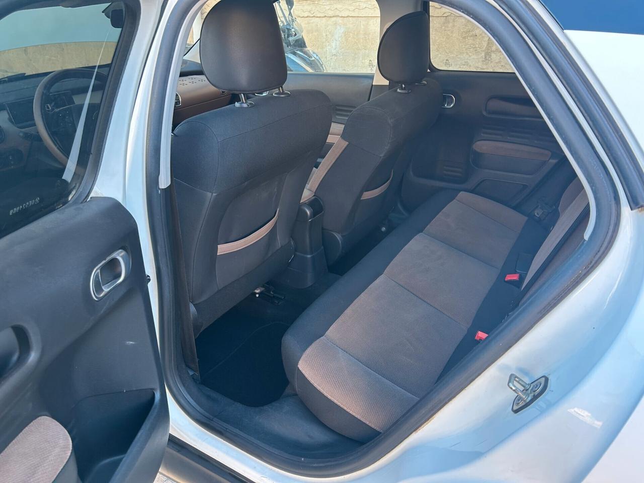 Citroen C4 Cactus BlueHDi 100 Shine