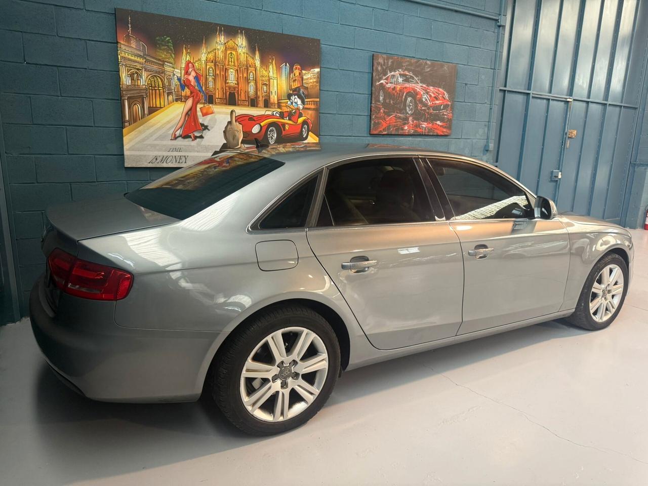 A4 BENZINA BERLINA INTERNI IN PELLE