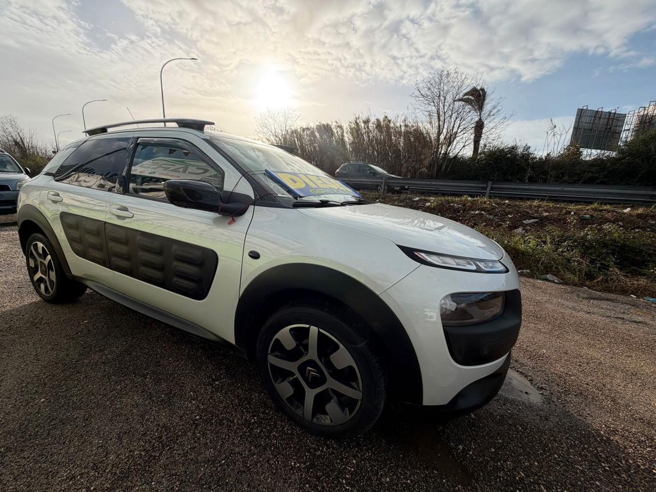 Citroen C4 Cactus BlueHDi 100 S&S Shine