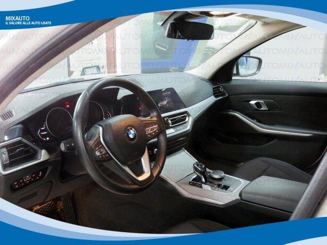 BMW 318 D Touring Business Advantage AUT EU6