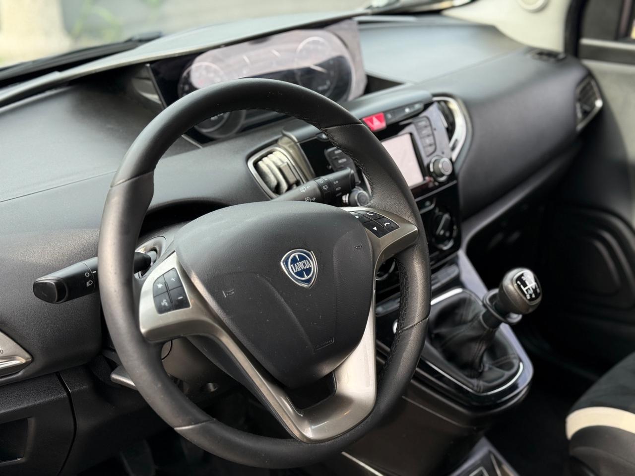 Lancia Ypsilon 1.2 69 CV 5 porte Platinum 104.000Km FULL
