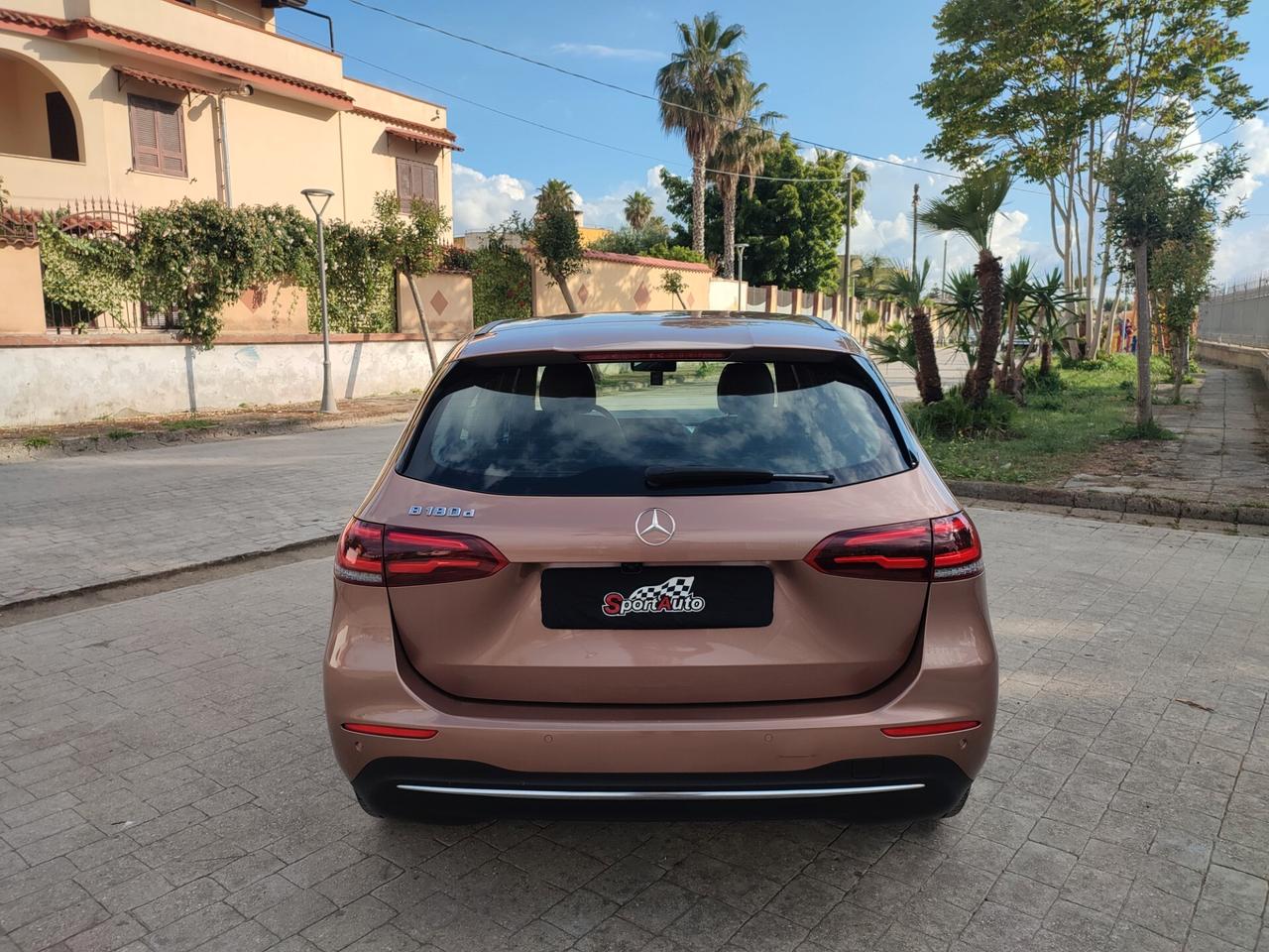 Mercedes-benz B 180 D 2.0 115 CV TELECAMERA NAVIGATORE INTERNI PELLE
