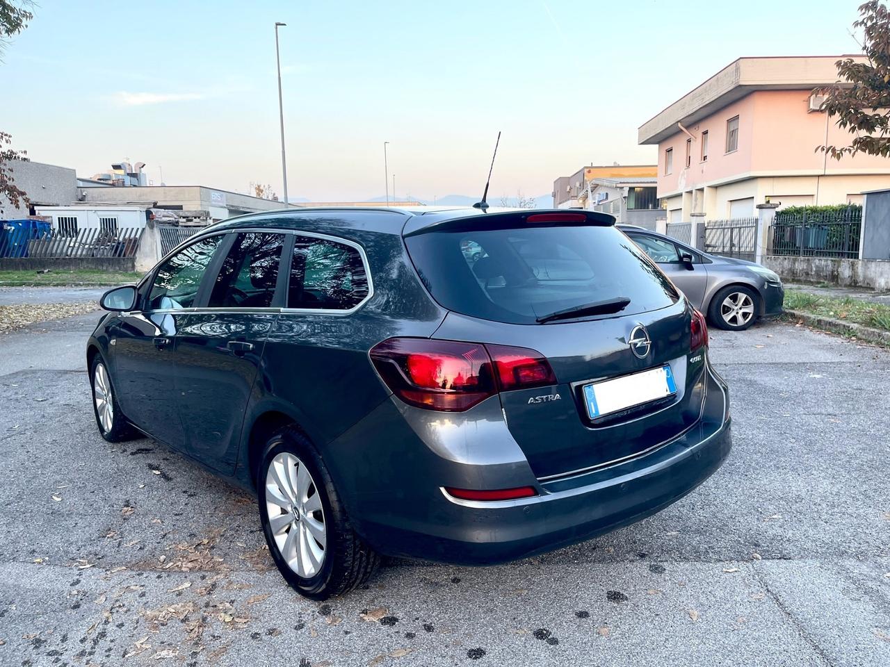 Opel Astra 1.3 CDTI 95CV S&S Sports Tourer Cosmo