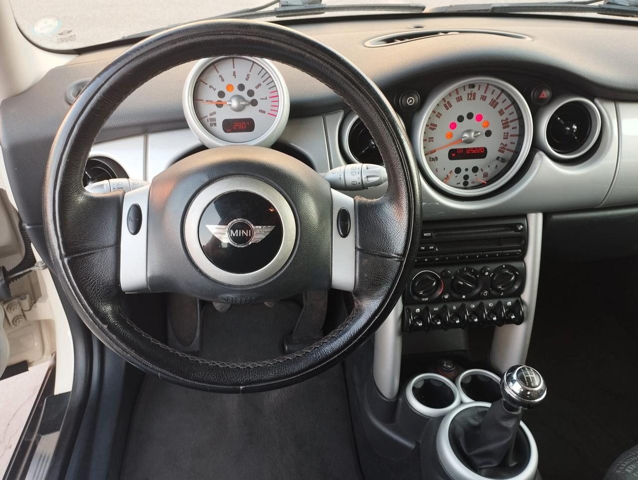 Mini 1.6 16V Cooper
