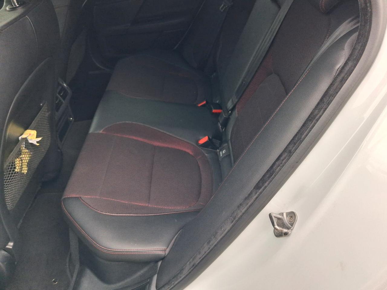 Jaguar XE 2.0 D Turbo 180CV aut. R-Sport