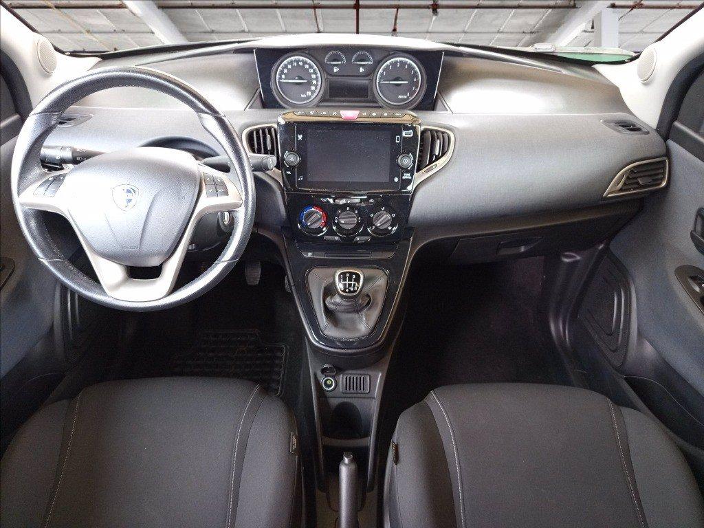 LANCIA Ypsilon 1.0 firefly hybrid Gold s&s 70cv 5p.ti del 2023