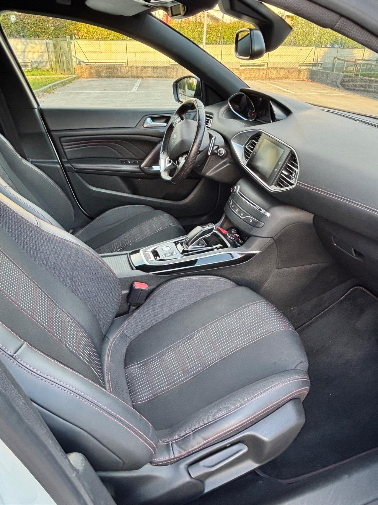 Peugeot 308 BlueHDi 120 S&S EAT6 SW GT Line