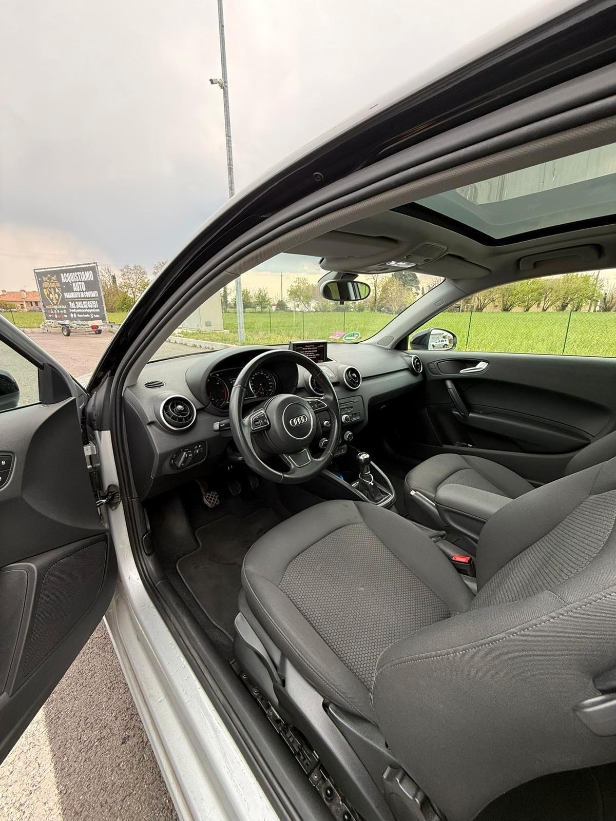 Audi A1 1.6 TDI FULL OPTIONAL