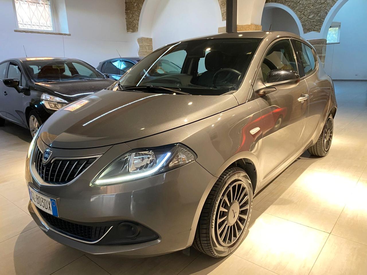 Lancia Ypsilon 1.0 FireFly 5 porte S&S Hybrid Ecochic