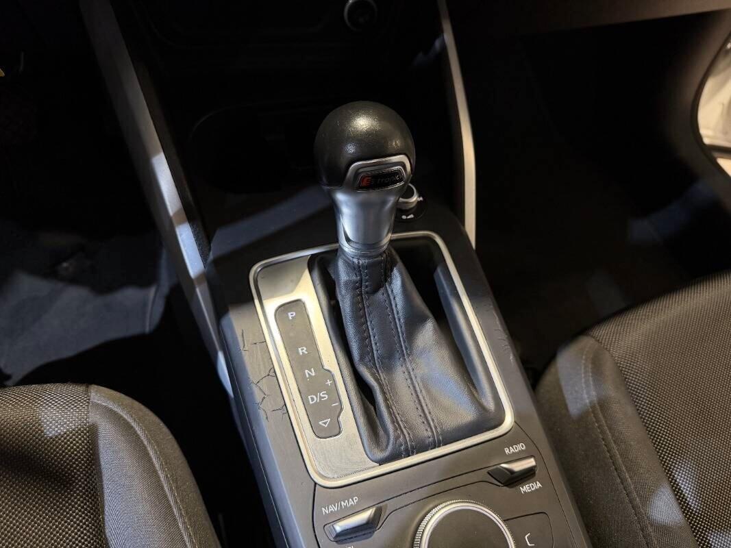 Audi Q2 30 TDI S tronic Business